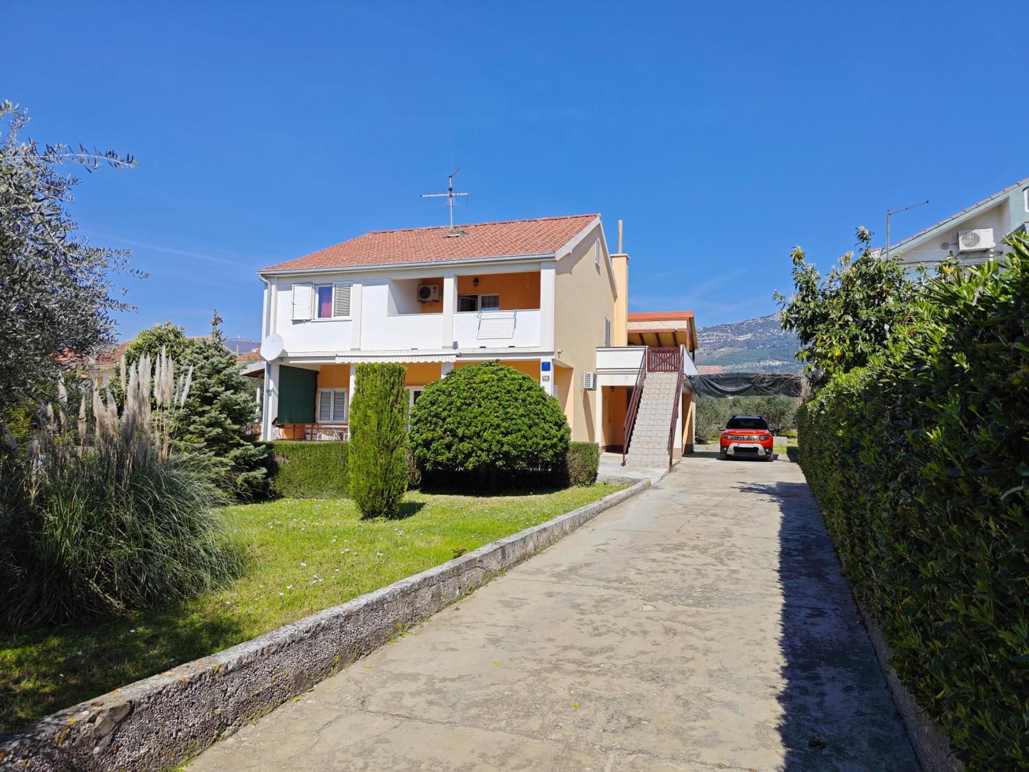 Apartment Paula Kaštela エクステリア 写真