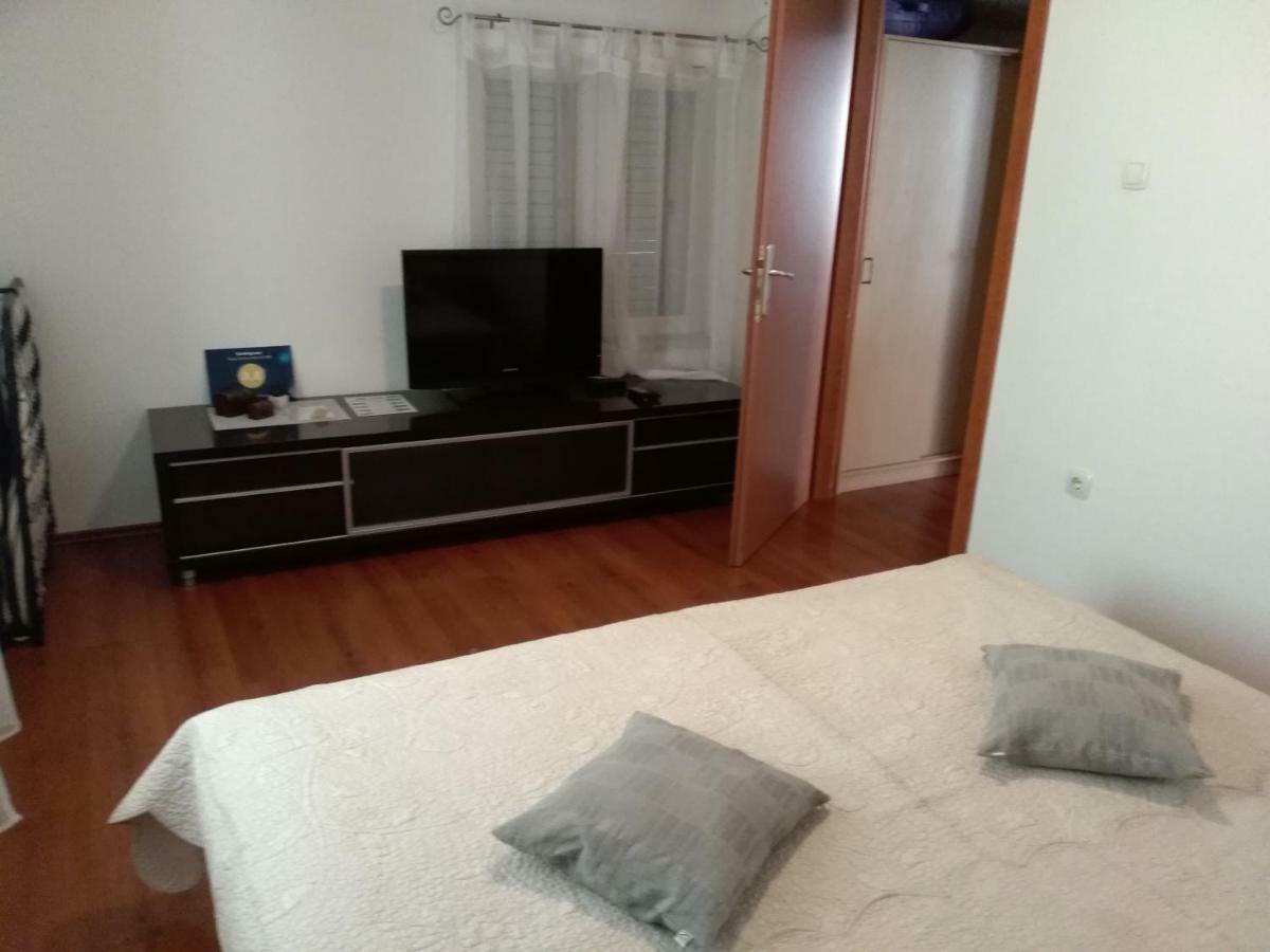 Apartment Paula Kaštela エクステリア 写真
