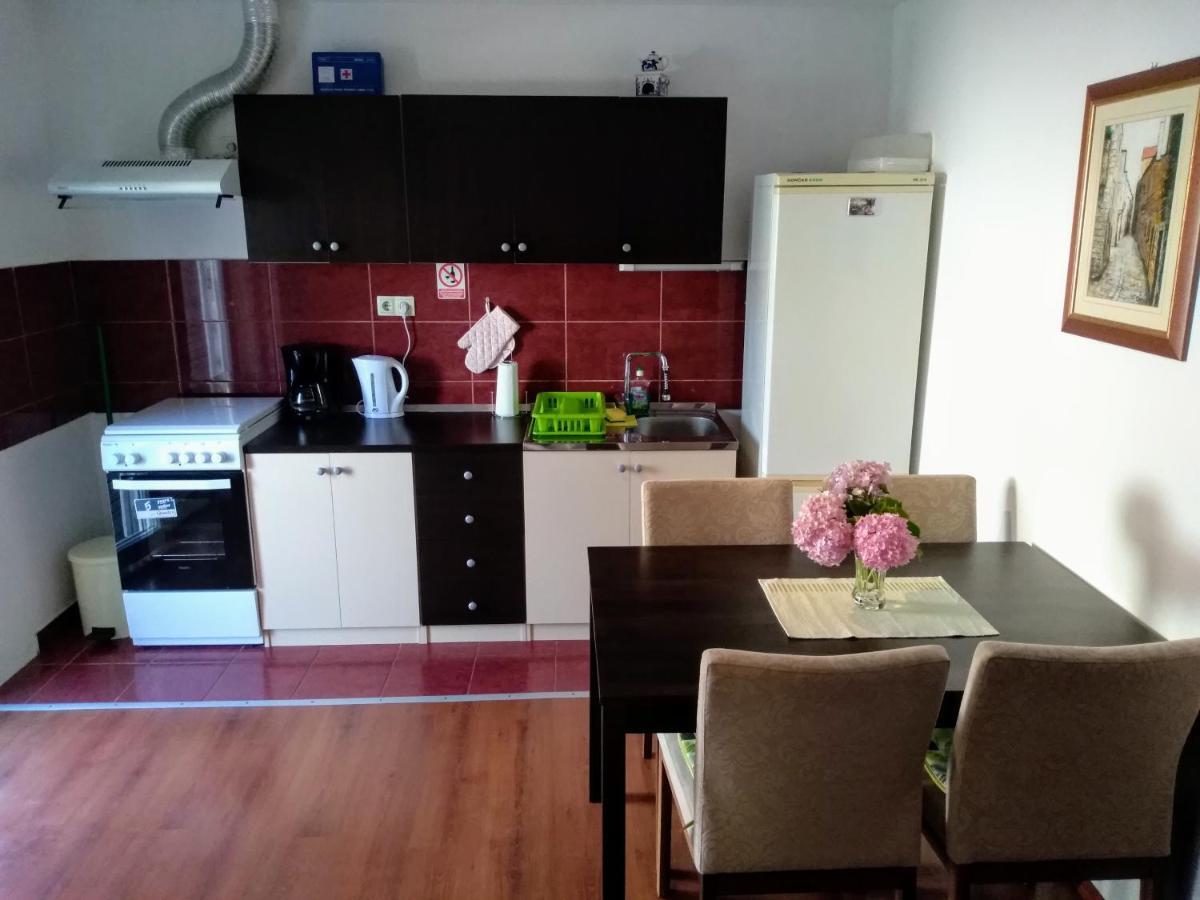 Apartment Paula Kaštela エクステリア 写真