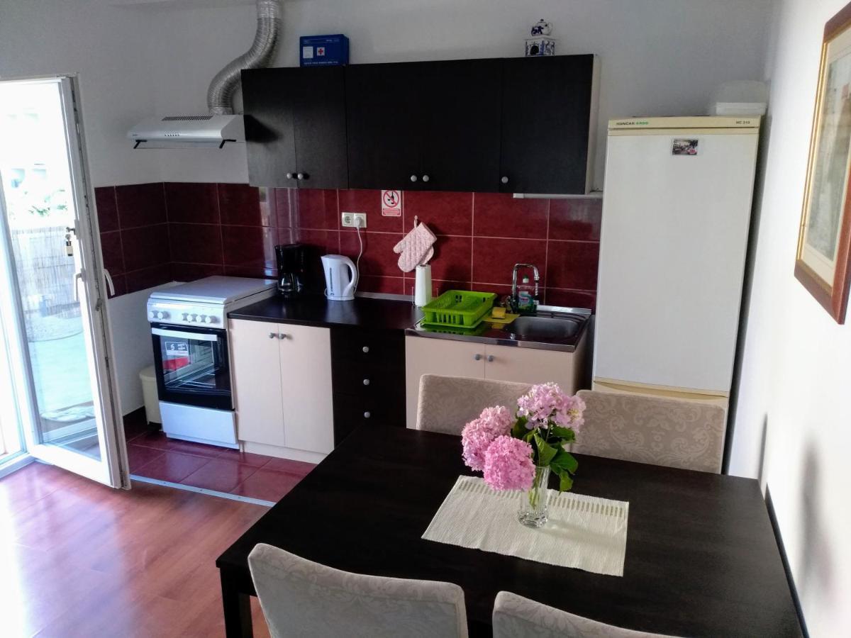 Apartment Paula Kaštela エクステリア 写真
